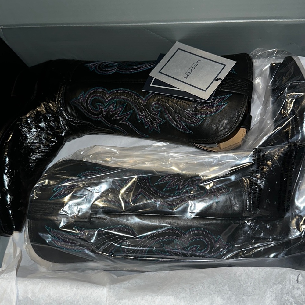 Never worn lucchese boots